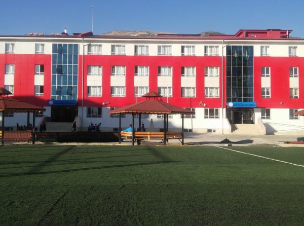 Nuri Pakdil Ortaokulu Fotoğrafı